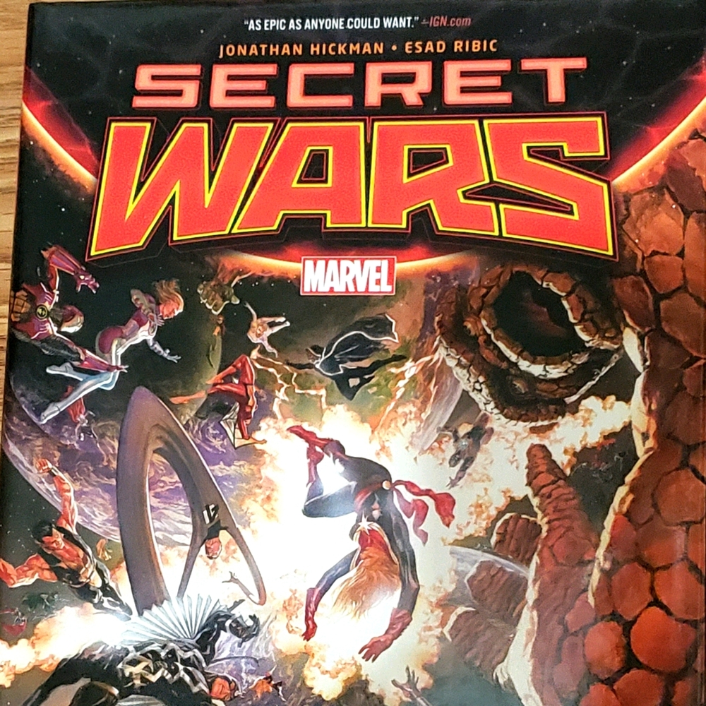 Hardcover Marvel Secret Wars Graphic Novel